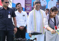 chief minister launches state level bicycle distribution programme